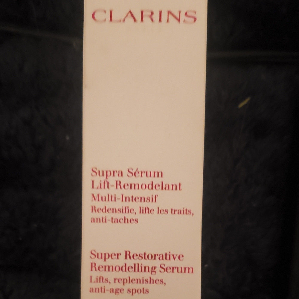 Clarins Super Restorative Remodeling Serum